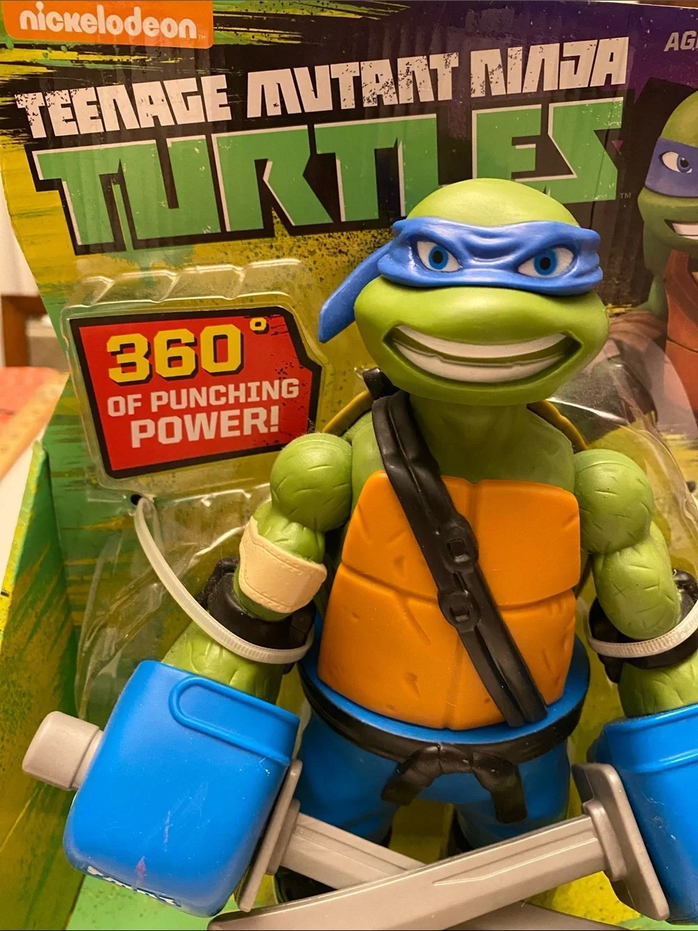 Nickelodeon Teenage Mutant Ninja Turtles Roll-N-Punch Leo - Blue & Green